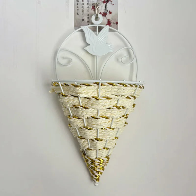 Wall-mounted triangular wall-mounted iron rattan wall-mounted flower pot indoor decoration hanging basket flower arrangement