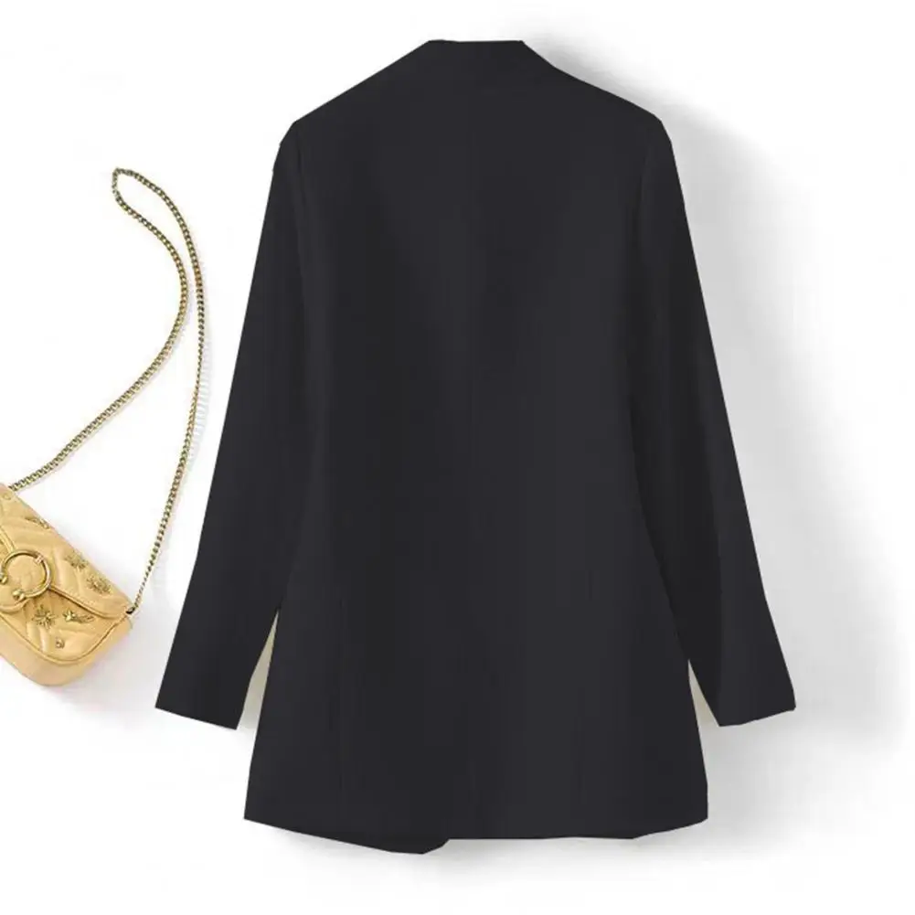 Рисунок 2 - Женский деловой повседневный костюм