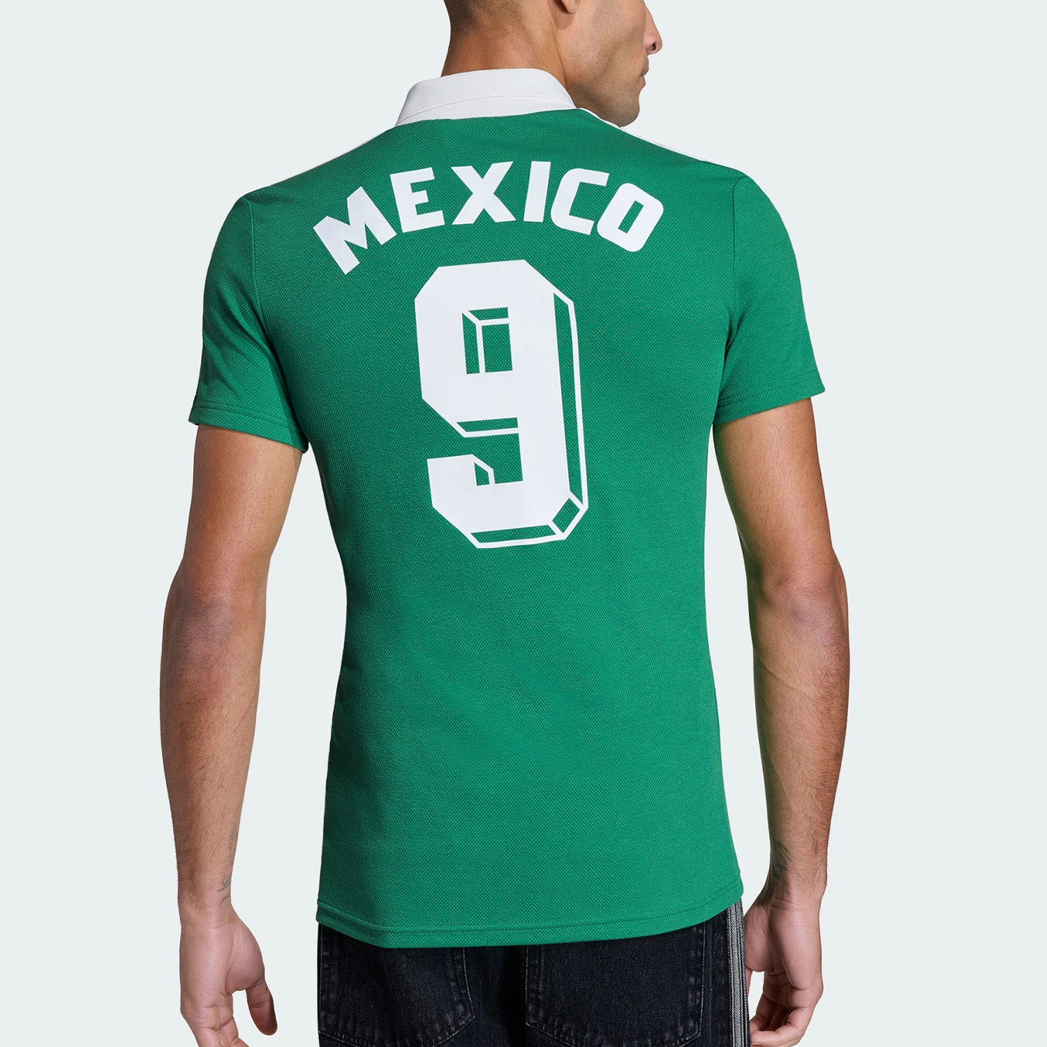 Adidas Authentic Three Leaves Men's V-Neck Slim Fit Breathable Football Short Sleeve JN3710