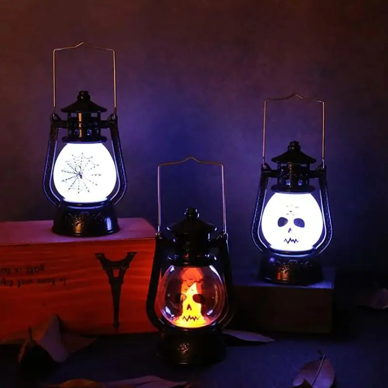 La decorazione di Halloween ha condotto la lanterna d'annata, le luci notturne di campeggio a pile della lanterna d'attaccatura all'aperto per la casa stregata