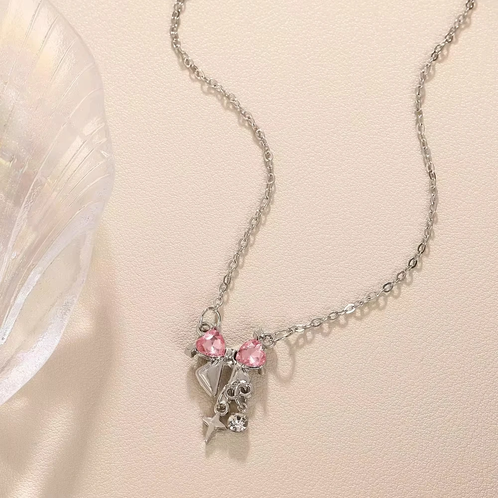 Star-Shaped Pendant Necklace