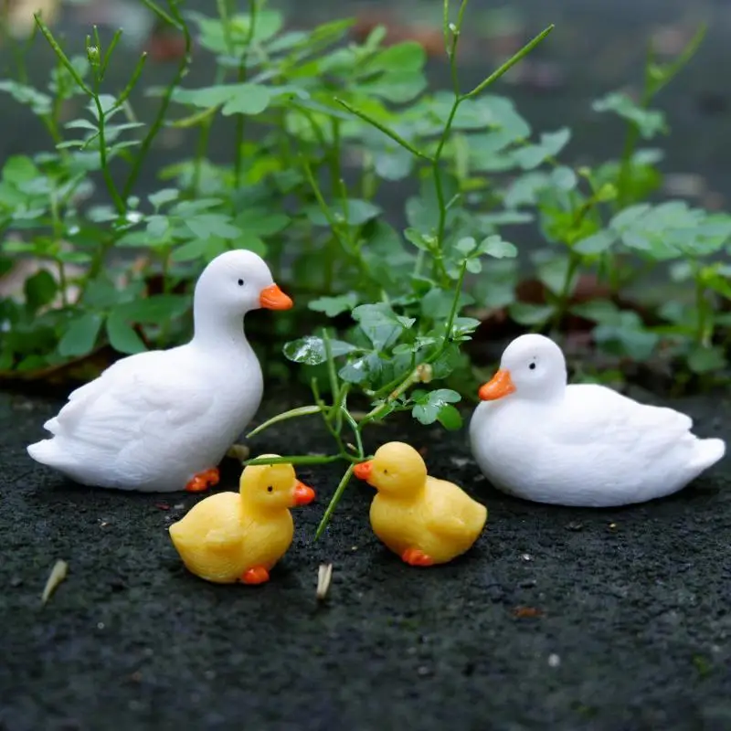 4Pcs Duck Resin Small Ornament Duck Family Crafts Figurines Gardening Decoration Flowing Water Ornament Garden Micro Landscape