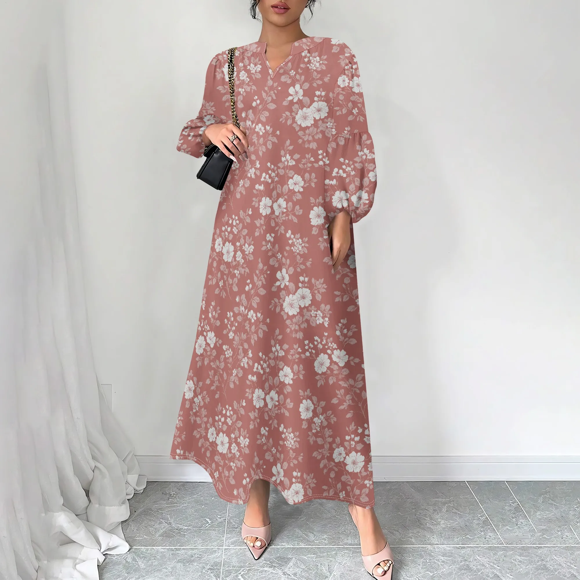 فستان نسائي طويل بياقة 3/4 كم مخطط باللون الأزرق الفاتح مع حاشية مكشكشة متدرجة أنيقة غير رسمية 2025 عصري