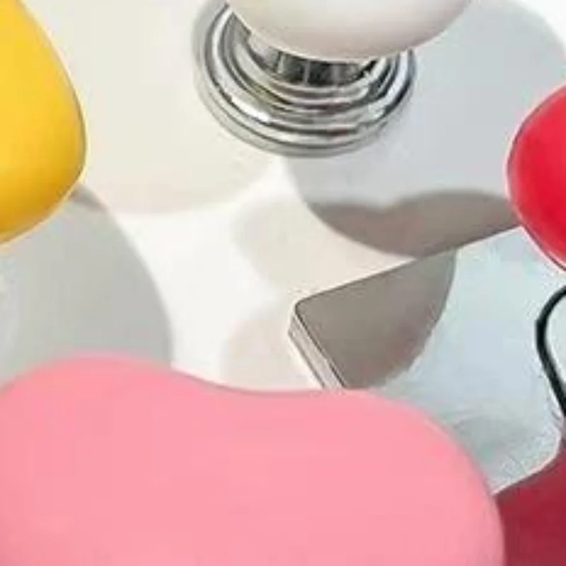 1Pcs Bathroom Water Tank Buttons Heart Shape Toilet Presser Love Toilet Press Button Bathing Room Decor Nail Protector