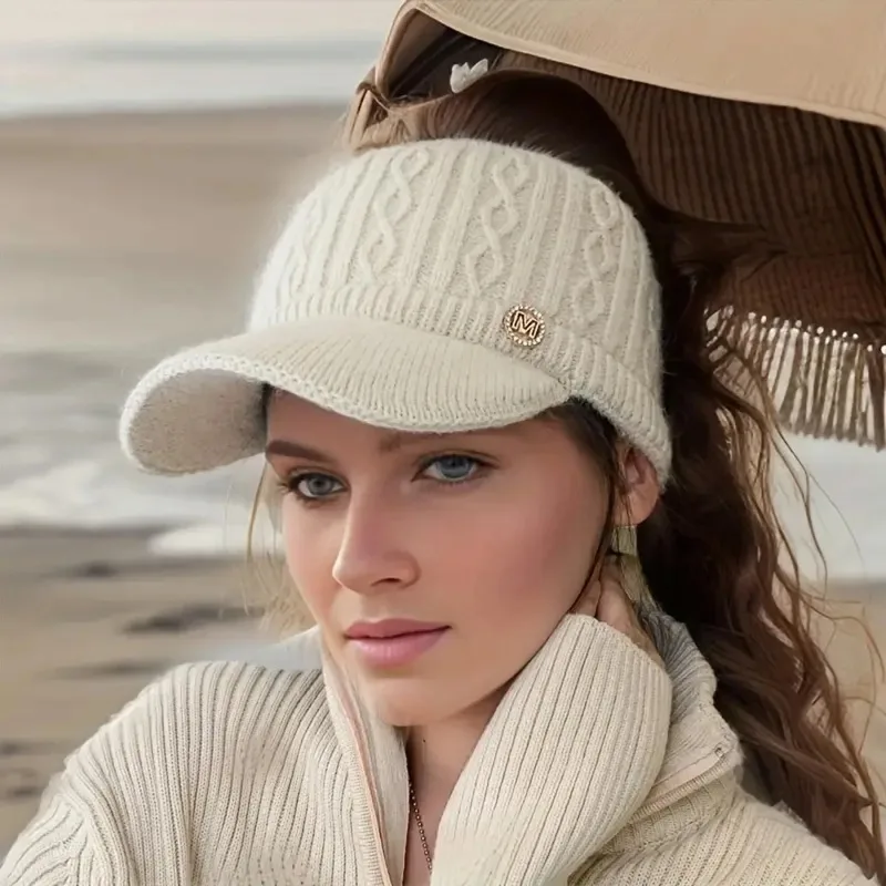 Gorro de lana de otoño e invierno con visera, estilo juvenil, versátil, para mujer, con abertura para cola de caballo, acolchado, cálido, de punto, para exteriores.