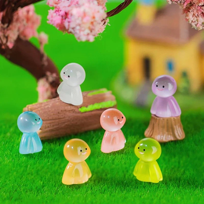 Miniature Luminous mushroom Room Decor DIY Handicraft Tiny Alien Figures Resin Home Dollhouse Landscape Decorations Accessories