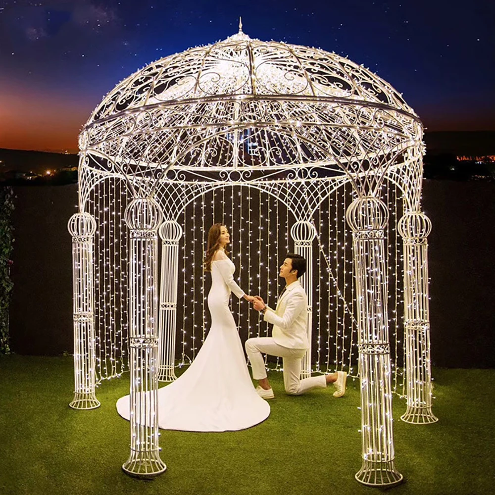 

Elegant Metal White Chuppah Round Arched Decoration Wedding Event Serpentine Castle Backdrop For Garden Flower Birthday Party