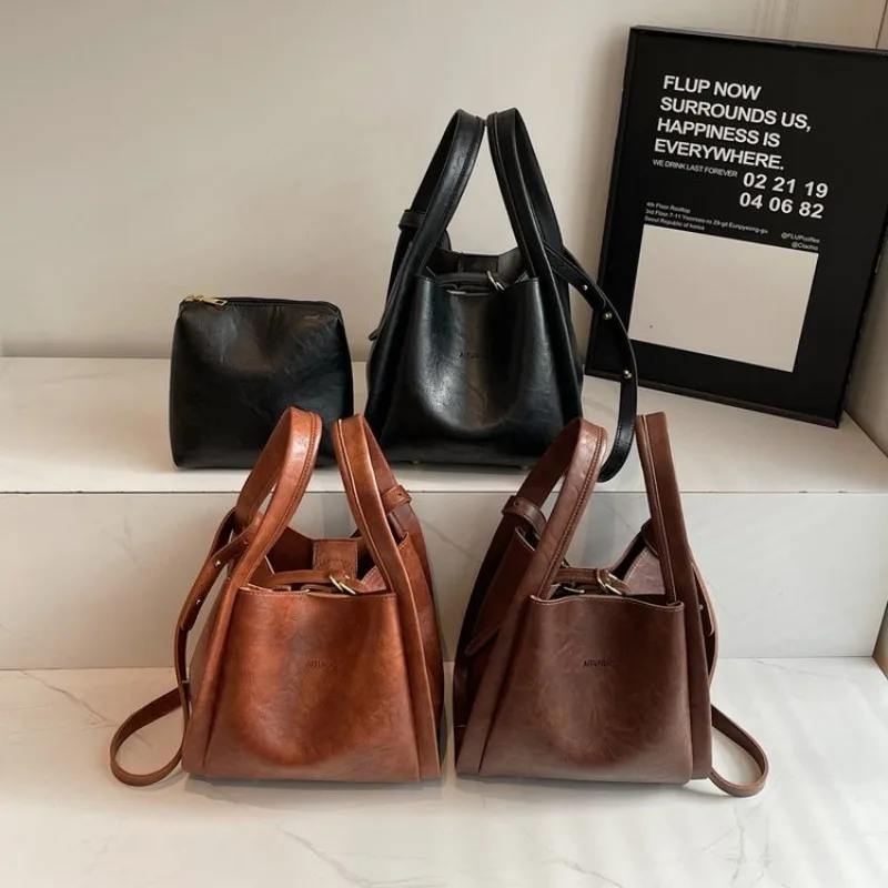 

Ladies Elegant Crossbody Handbag Fashionable Luxury Leather Classic Designer Paris Casual Simple Vintage Diaper Bag