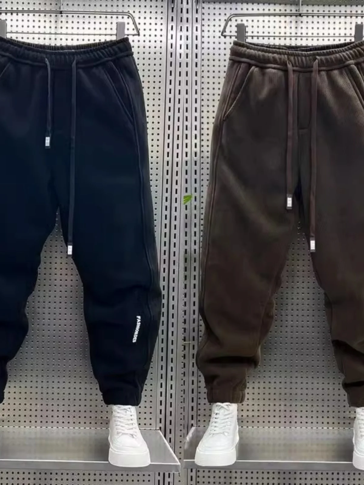 

Autumn Winter Large Size 300 Pou American Stripe Casual Sweatpants Men's Corduroy Thiened All-Match Sports Pants