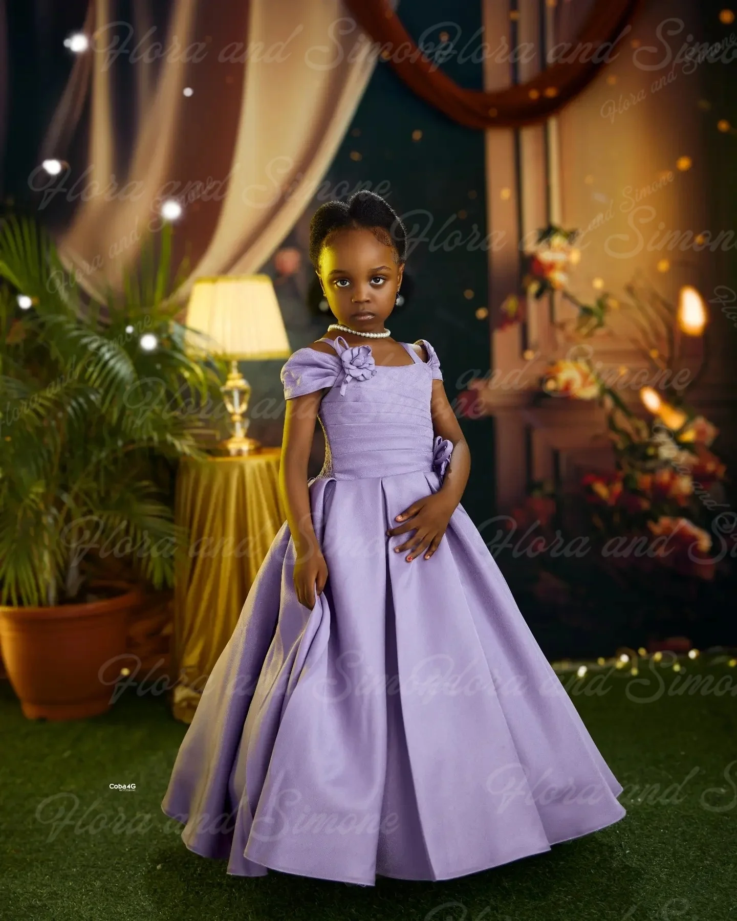 Maßgeschneidertes einfaches Blumenmädchenkleid mit 3D-Blumenmuster für Hochzeitszeremonien, formelle Empfänge, Tanzaufführungen, Feiertagsfeiern