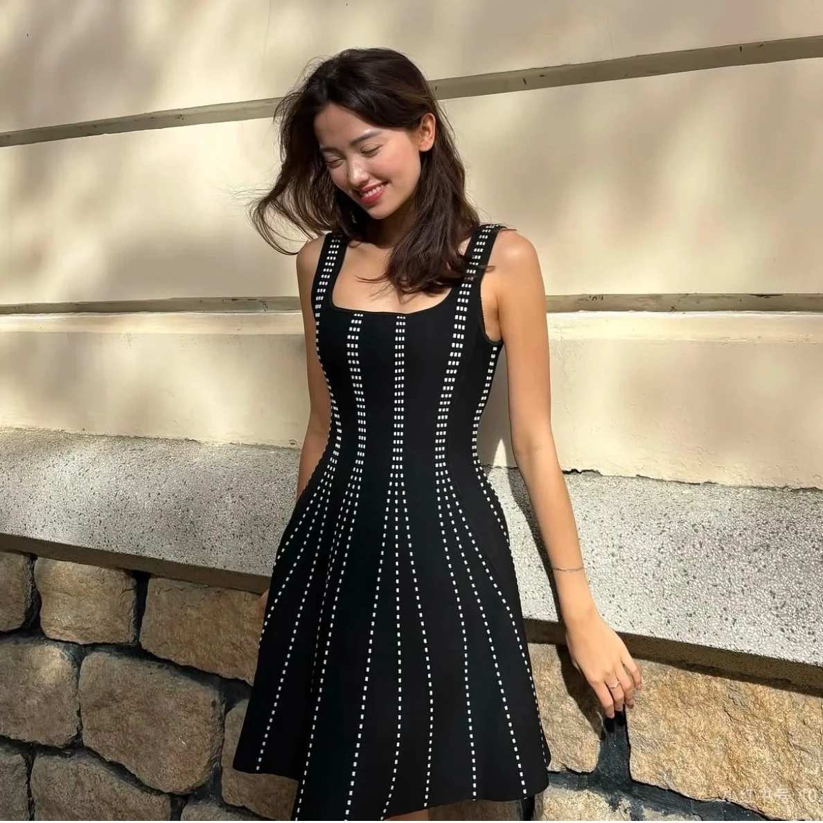 

Women's casual two-piece short-sleeved embroidered cardigan or casual suspender dress