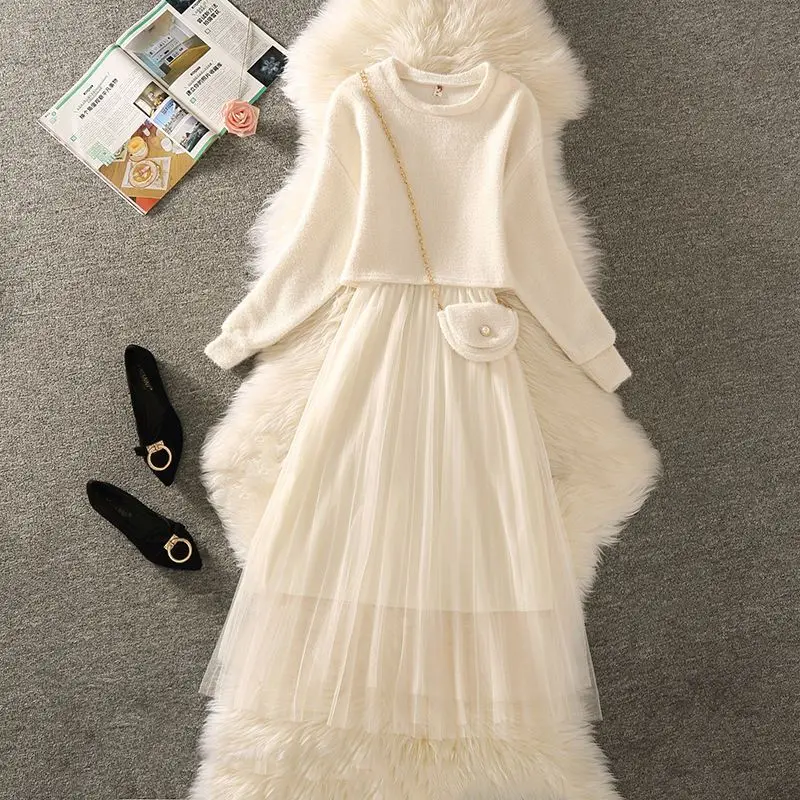 2023 New Spring and Autumn Korean Edition Age Reducing Women's Casual Slip Dress Medium Length Round Neck Three Piece Skirt