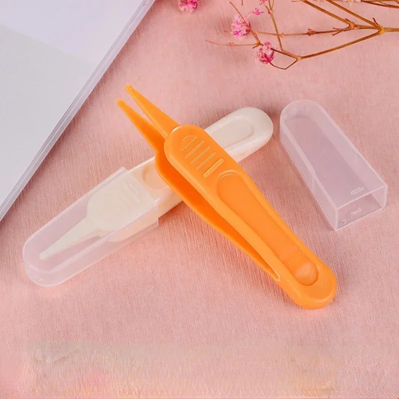 

Baby Plastic Tweezers Nose Cleaner Tool Kids Safety Tweezers Cleaning Forceps Toddler Nasal Cavity Care Supplies Baby Essentials