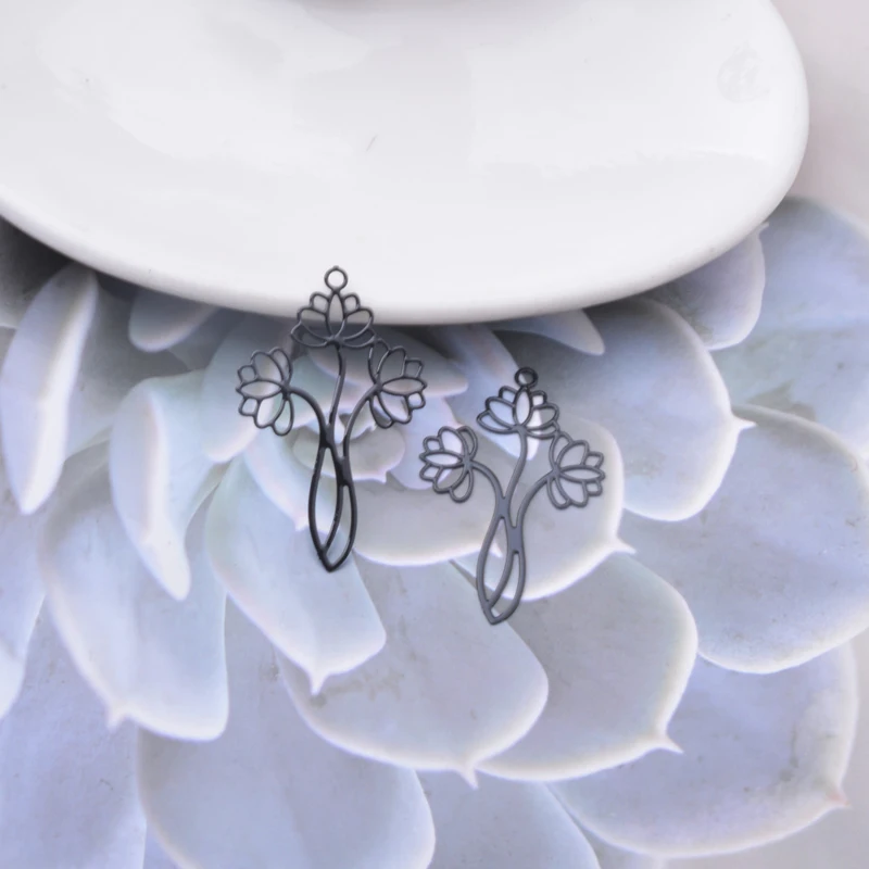 30 Stück AC11412 Filigrane Dünne Blumenanhänger DIY Ohrring Anhänger Zubehör – Detail 6