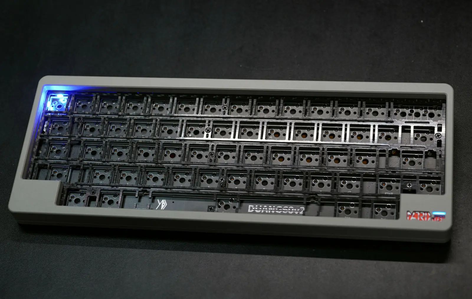 Duang60v2 customized mechanical keyboard PCB hot plug Bluetooth cable dual-mode liner, supporting Falcon