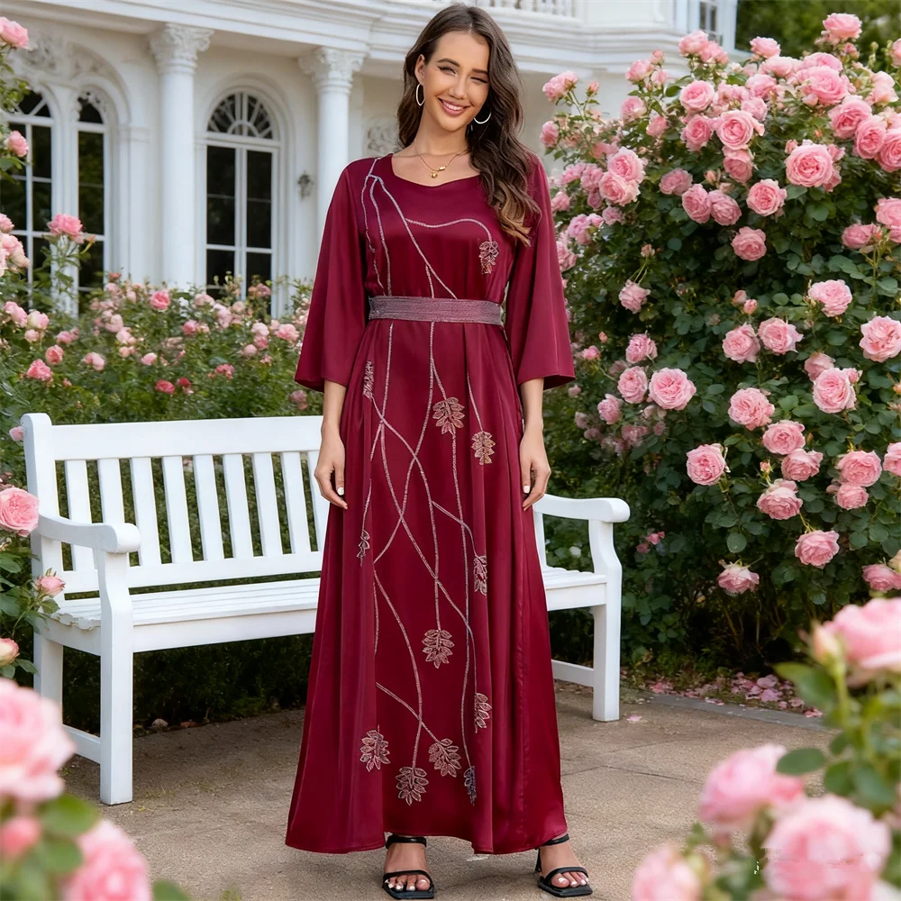 

Muslim Women Long Dress Dubai Abaya Turkey Kaftan Moroccan Jalabiya Diamond Caftan Marocain Femme Robe Islam Clothing Party Gown