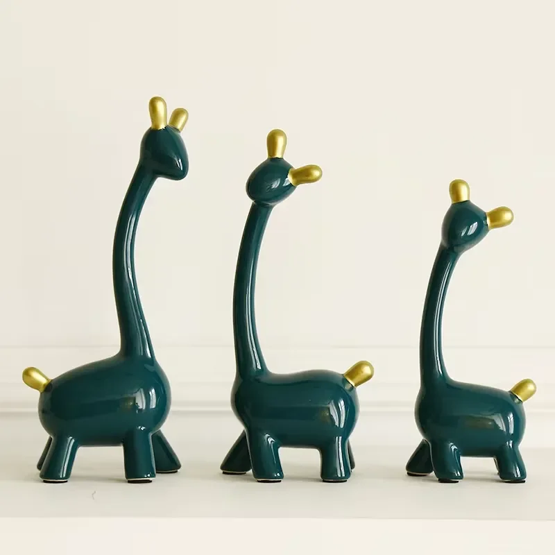 Nordic Morandi Color Ceramic Giraffe Animal-Themed Entrance Decoration Living Room TV Cabinet Decorative Items Bookcase Wine