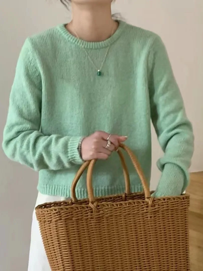 เสื้อถักทรงหลวม แขนยาว คอกลม แฟชั่นสำหรับผู้หญิง ไซส์เล็ก ใส่สบาย รุ่นใหม่ล่าสุดสำหรับฤดูใบไม้ร่วง