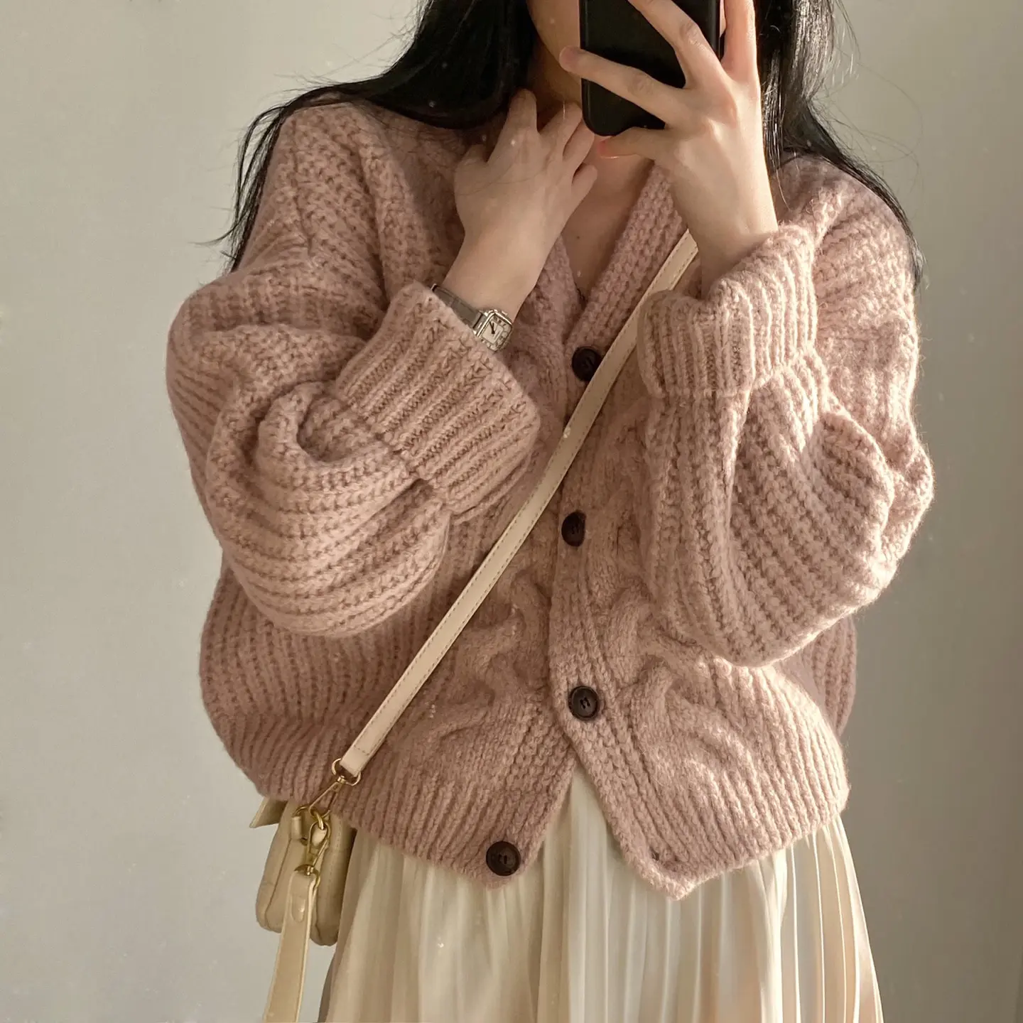

Chic V-Ne Long Sve Knitted Open Cardigan Sweater Loose Fit Single Button Design Autumn Gentle Versatile Korean Sle Wom...