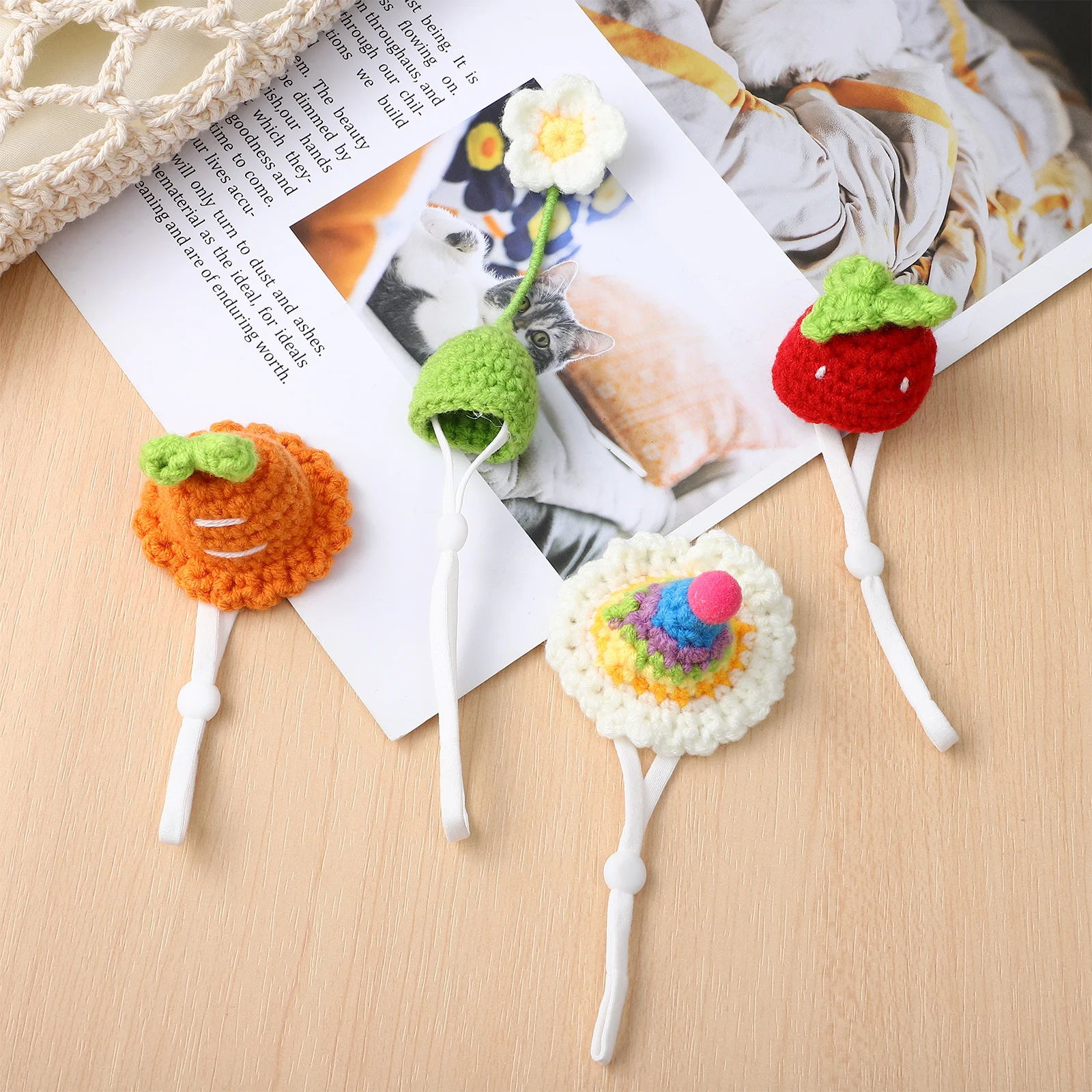 

4Pcs Knitted Small Animal Hats Cute Carrot Strawberry Flower Rainbow Mini Pet Hats Party Photo Prop Mini Hamster Hat