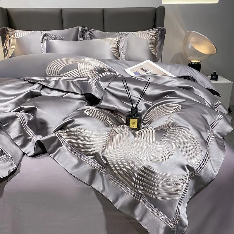 Factory Wholesale 2023 New Style Jacquard Silk Luxury 4-10 Piece Bedding Set