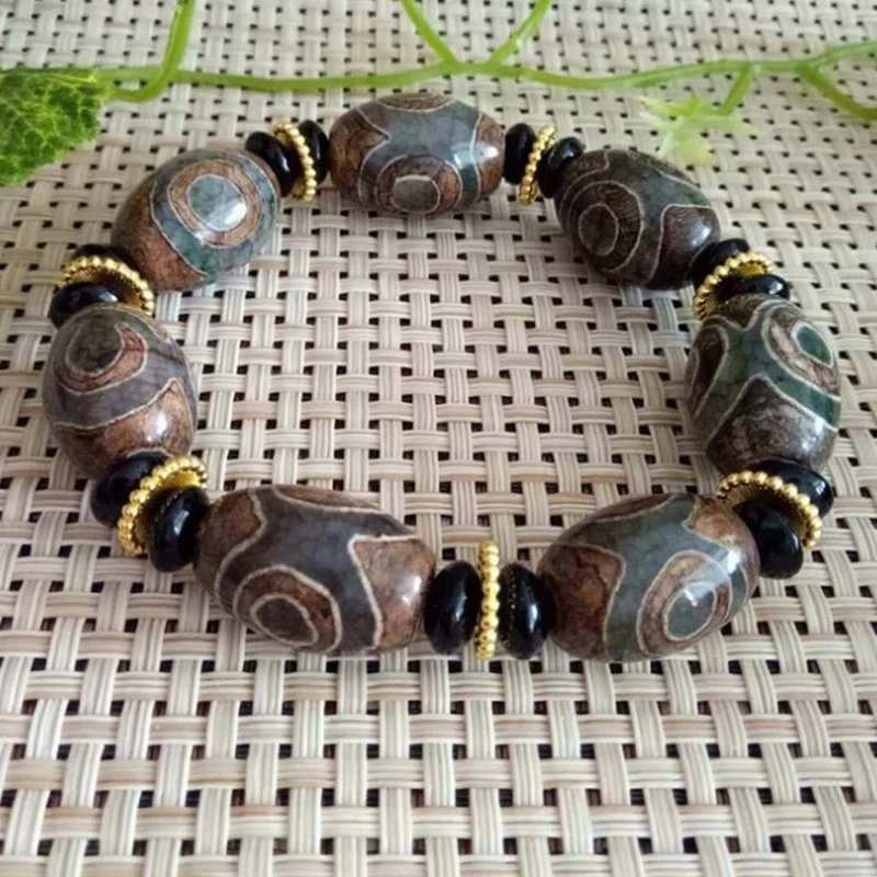 Tibetan-style - bead , vintage three-eyed dzi agate bracelet, accessory jewelry