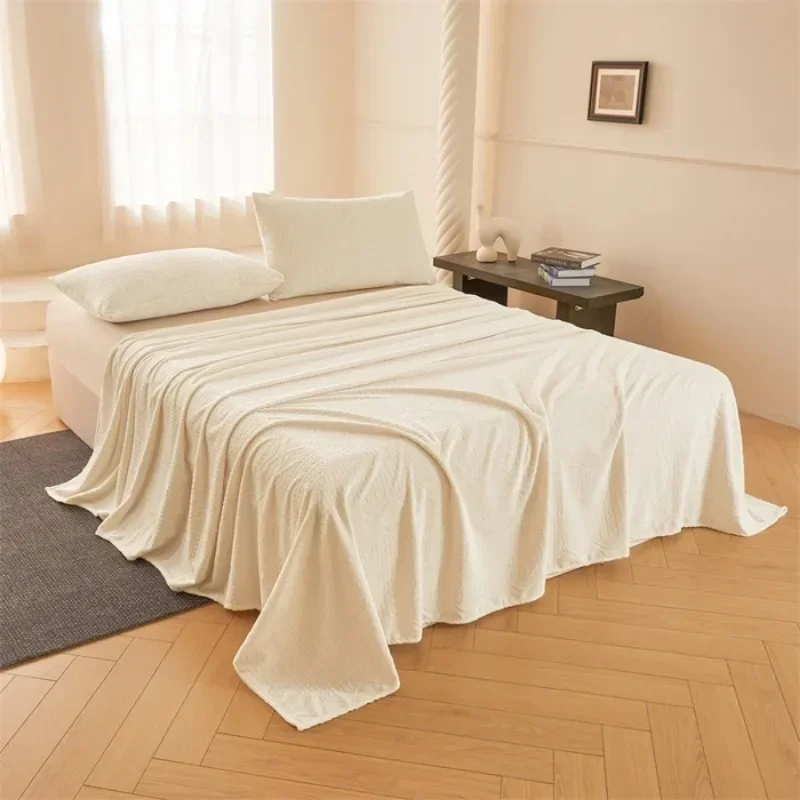 

2024 new carved milk fleece Class A maternal and infant grade skin-friendly and environmentally friendly bed sheet kit