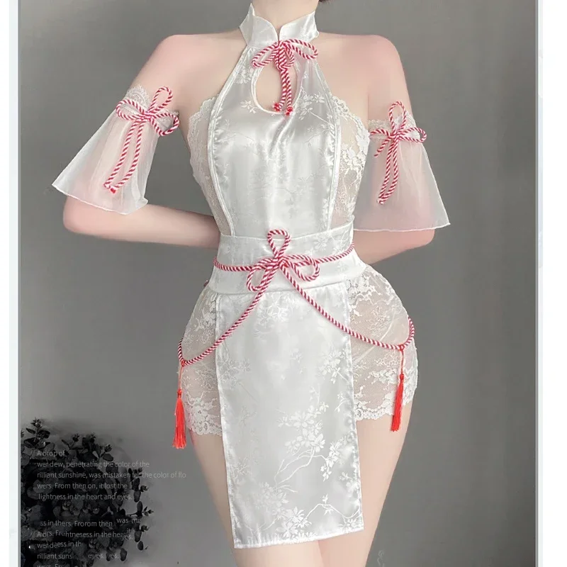 Robe en dentelle évidée Cheongsam dos nu pour fille, petite torche d'Halloween, lingerie Cheongsam Lolita, uniforme qipao, cosplay, dormir, MN11