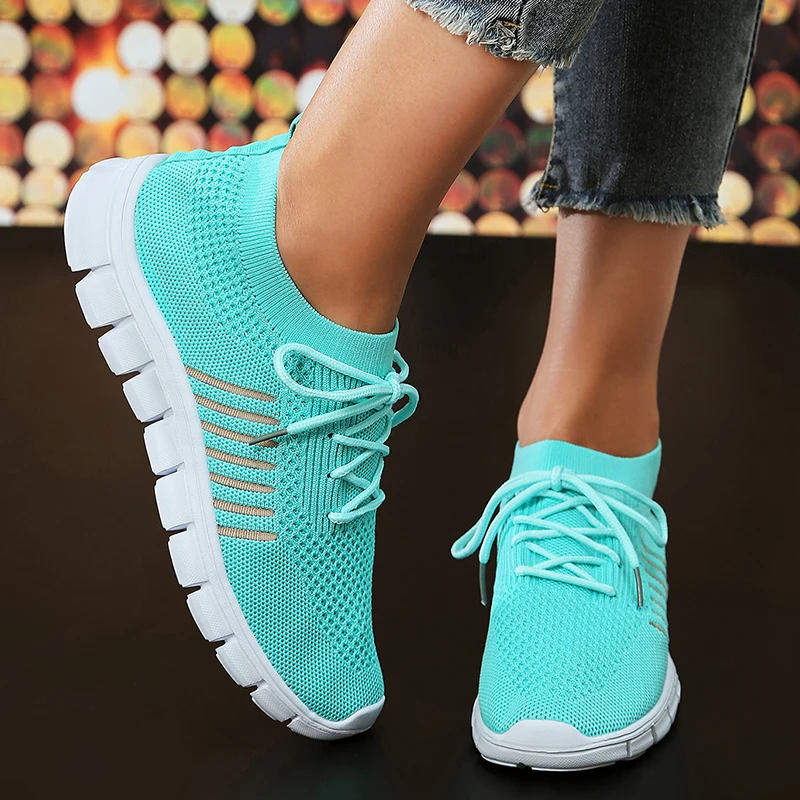 Green Soft Sole Knit Walking Shoes for Women 2023 Lightweight Breathable Running Sneakers Woman Plus Size Slip On Causal Flats