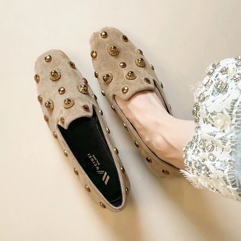 الجلد المدبوغ برشام مصمم المتسكعون النساء الراحة لينة وحيد حذاء كاجوال الإناث النمط البريطاني موضة العلامة التجارية مكتب حذاء مسطح النساء