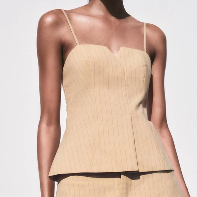 طقم أنيق وبسيط لربيع 2025 للنساء يتكون من توب بحمالات رفيعة وتنورة من ألياف البوليستر عالية الجودة، زي مدرسي