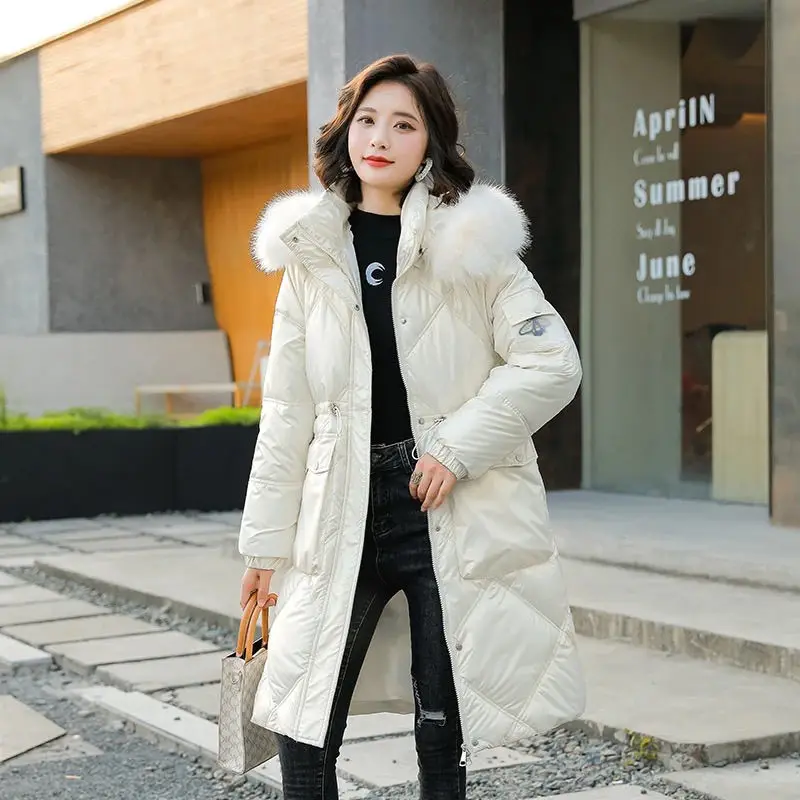 سترة نسائية شتوية متوسطة الطول ومبطنة بالقطن ومتعددة الاستخدامات وسميكة ومشرقة النسخة الكورية من السترة المبطنة بالقطن الجديدة