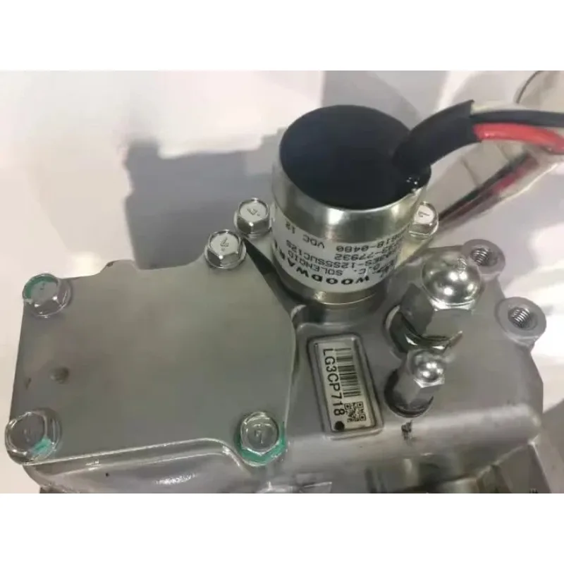 

Оптовая цена. Оригинальный НОВЫЙ топливный насос 729949-51320 729936-51310 для YANMAR 4TNV94. Запчасти для строительной техники.