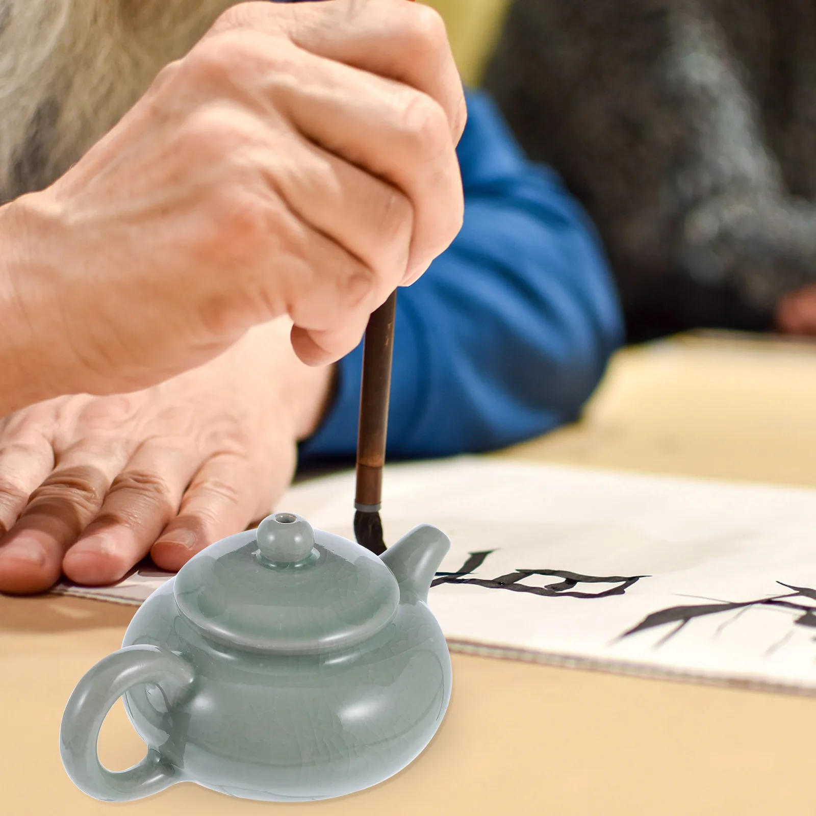 

1pc Teapot Shaped Ceramic Water Dropper For Calligraphy Ink Grinding Portable Art Supply Inkstone Accessories Hand-Painted Home