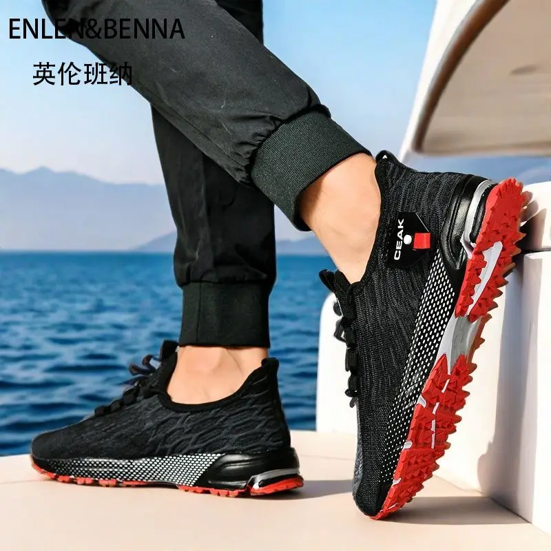 أزياء بسيطة في الغلاف الجوي 2025 أحذية رياضية خارجية جديدة غير قابلة للانزلاق ومقاومة للاهتراء وعالية الجودة