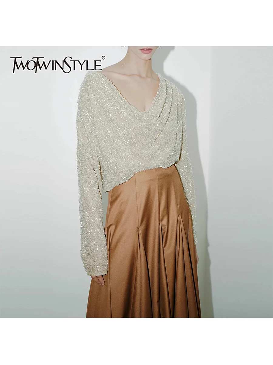 

TWOTWINSTYLE Solid Loose Spliced Bright Slik Fashion T Shirts for Women Swinging Neck Long Sleeves Minimalist T Shirt Female New