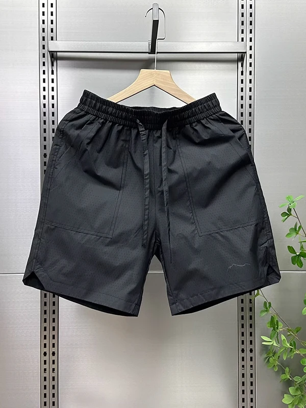 

Спортивные брюки свободного кроя из быстросохнущей дышащей ткани для мужчин, летние повседневные брюки с люверсами, длина до середины икры, для активного отдыха, молодежные