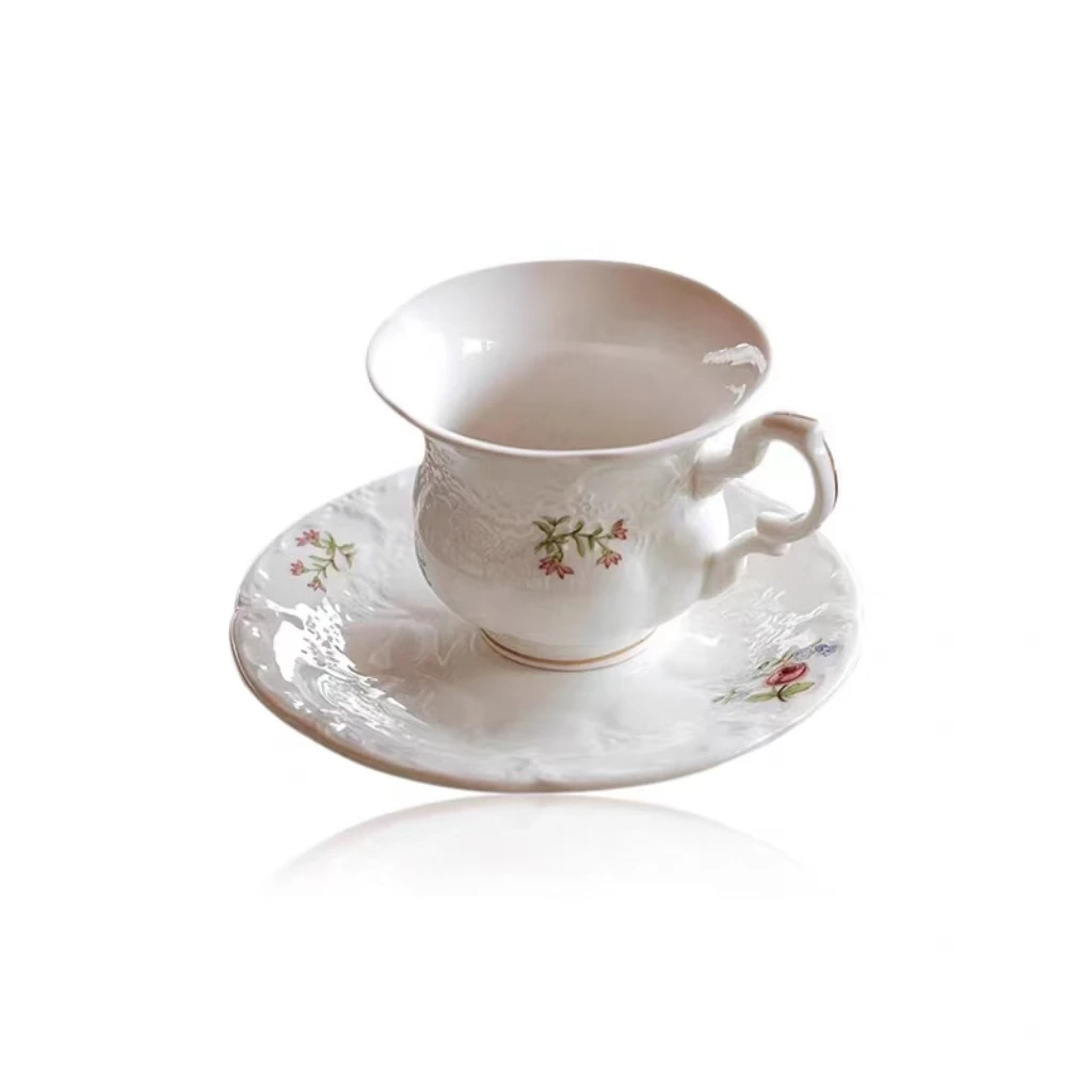 Retro Flower Espresso Cup and Saucer Set Ceramics French Entry Luxury Afternoon Tea Cup Dessert Plate Elegant Gift for Girls