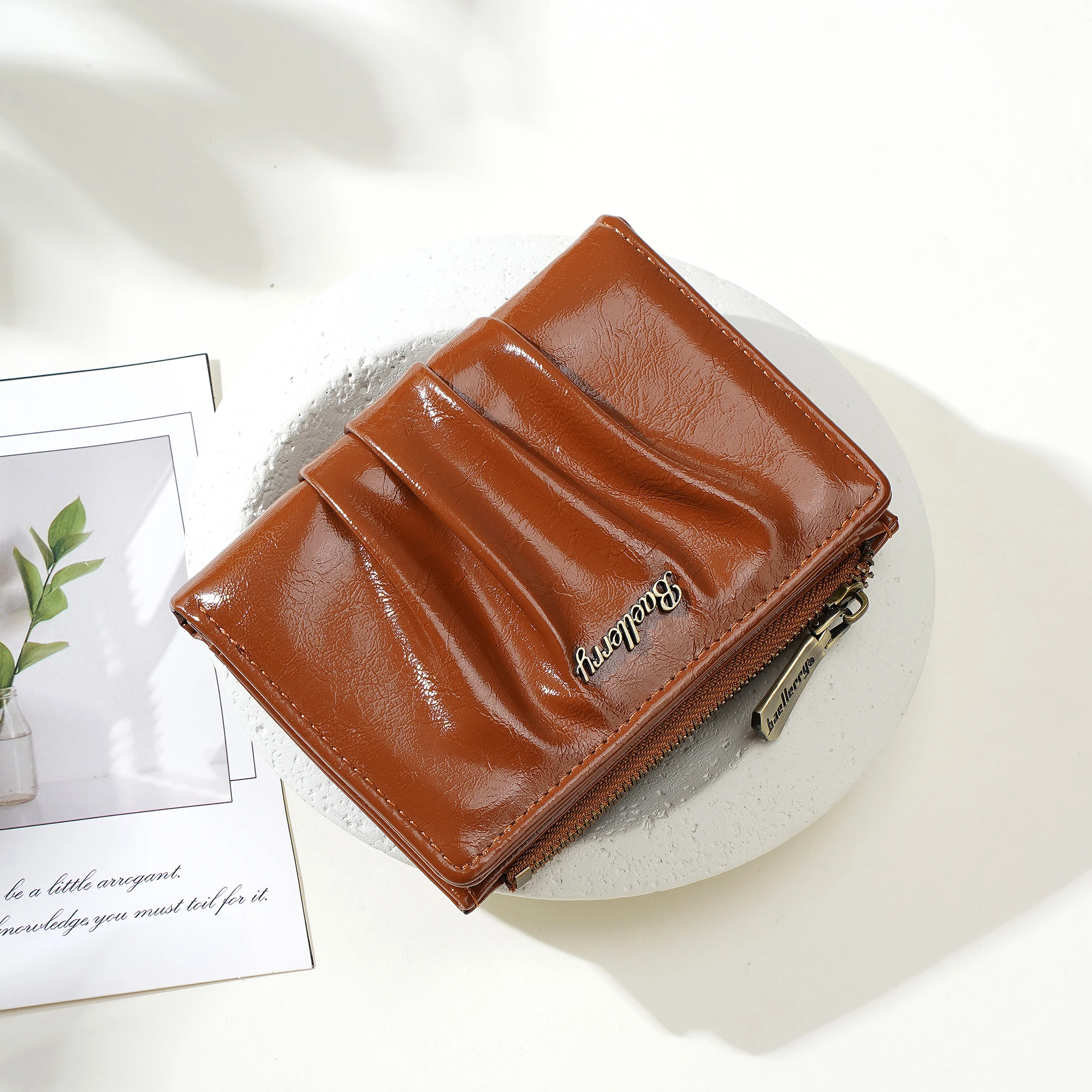 1 Stück Retro Plissierte Glänzende Öl-Wachs-PU Damen-Kurzgeldbörse, Doppelt Faltbare Schnappgeldbörse, Reißverschluss-Münzfach + Ausweisfenster, Geeignet für Outdoor-Dates, Geschenk für Frauen – Detail 24