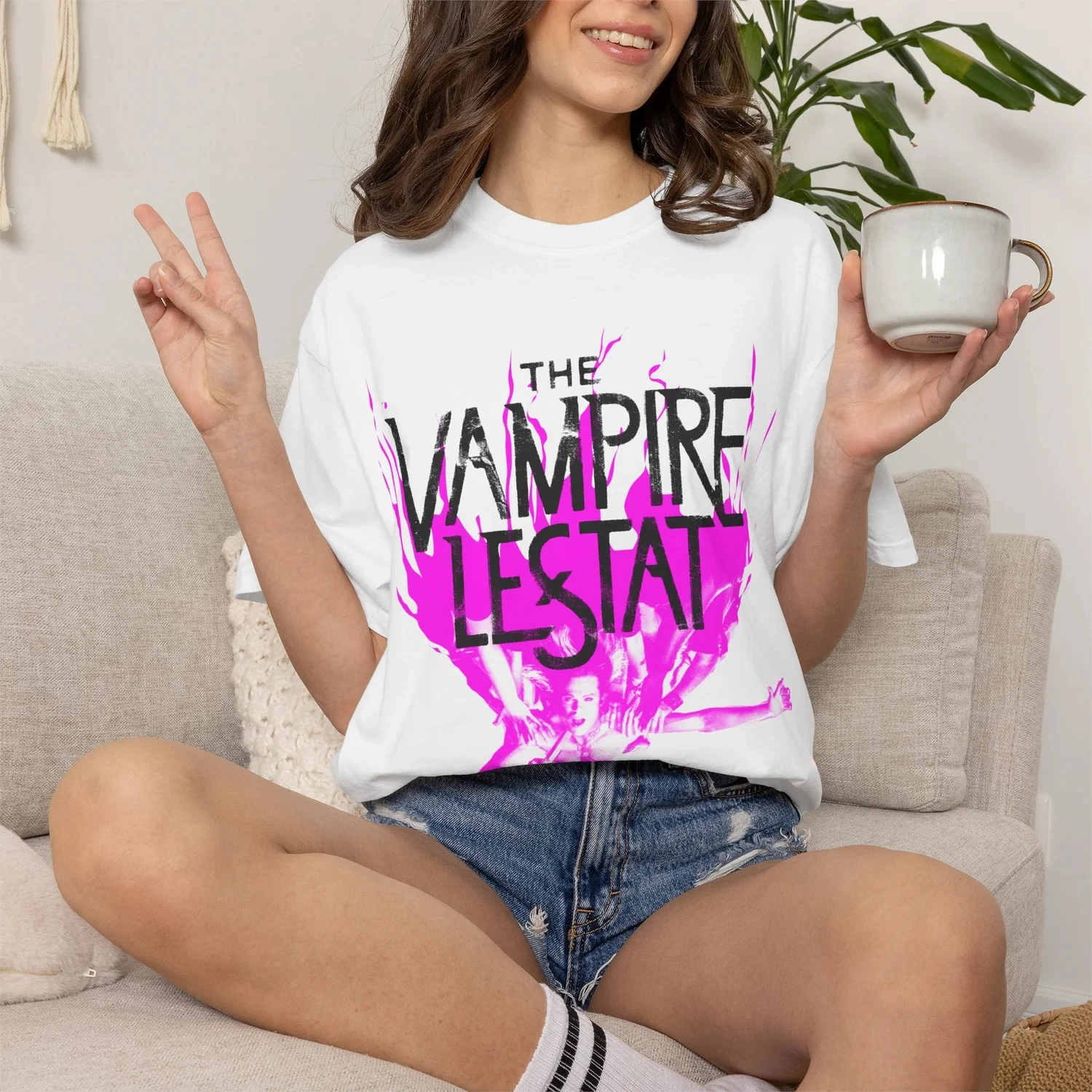 The Vampire Lestat Crowd Fire T-shirt Retro Graphic T-shirt Summer Fashion Pure cotton Men's T-Shirt Clothing Tee Y2k Woman ﻿