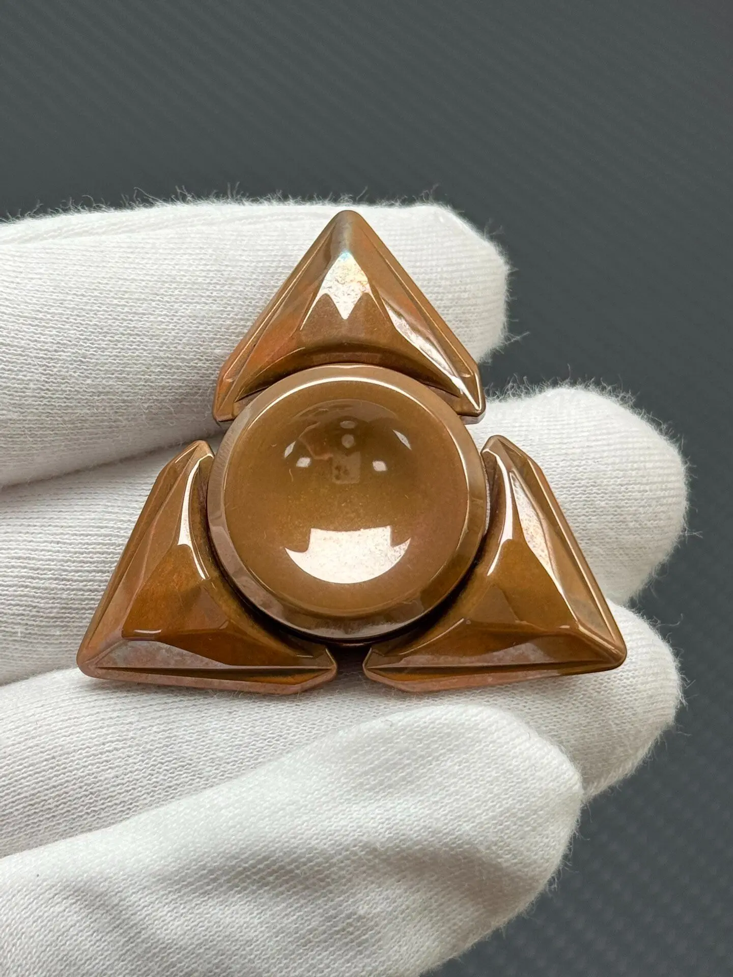 Used EDC Prism Copper Material EDC Decompression Toy