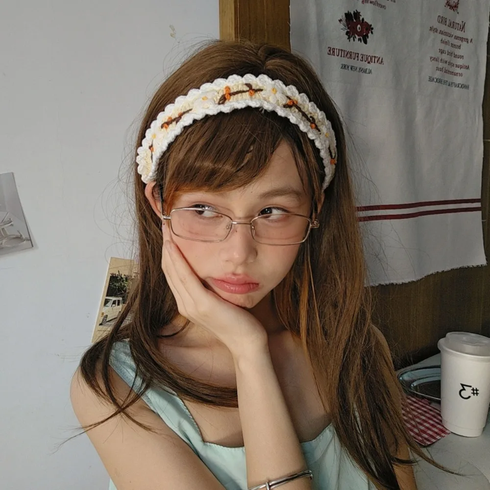 

Fashion Embroidered Knitted Flower Headband Woolen Yarn Soft Crochet Hair Band Thin Sweet Pastoral Style Hair Band Girls