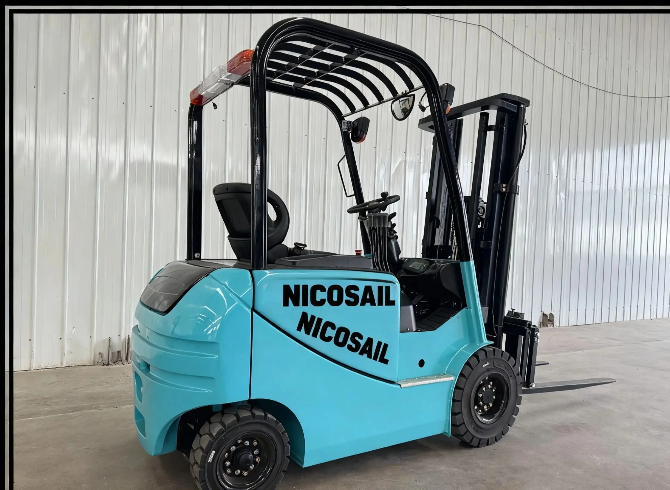 

Small and portable, the cheapest electric forklift with 1 ton and 2 tons of batteries, fast delivery of lithium batteries with 3