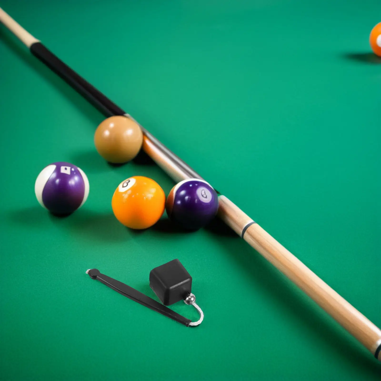 

Billiard Chalk Holder Pool Cue Accessory Soft Plastic Retractable Clip Convenient Carrying Sleek Modern Design Pool Table