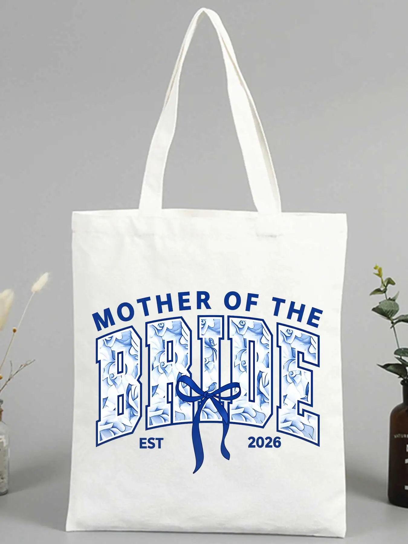 Mother of the Bride letter print canvas tote bag, ideal for wedding events and bridal celebrations