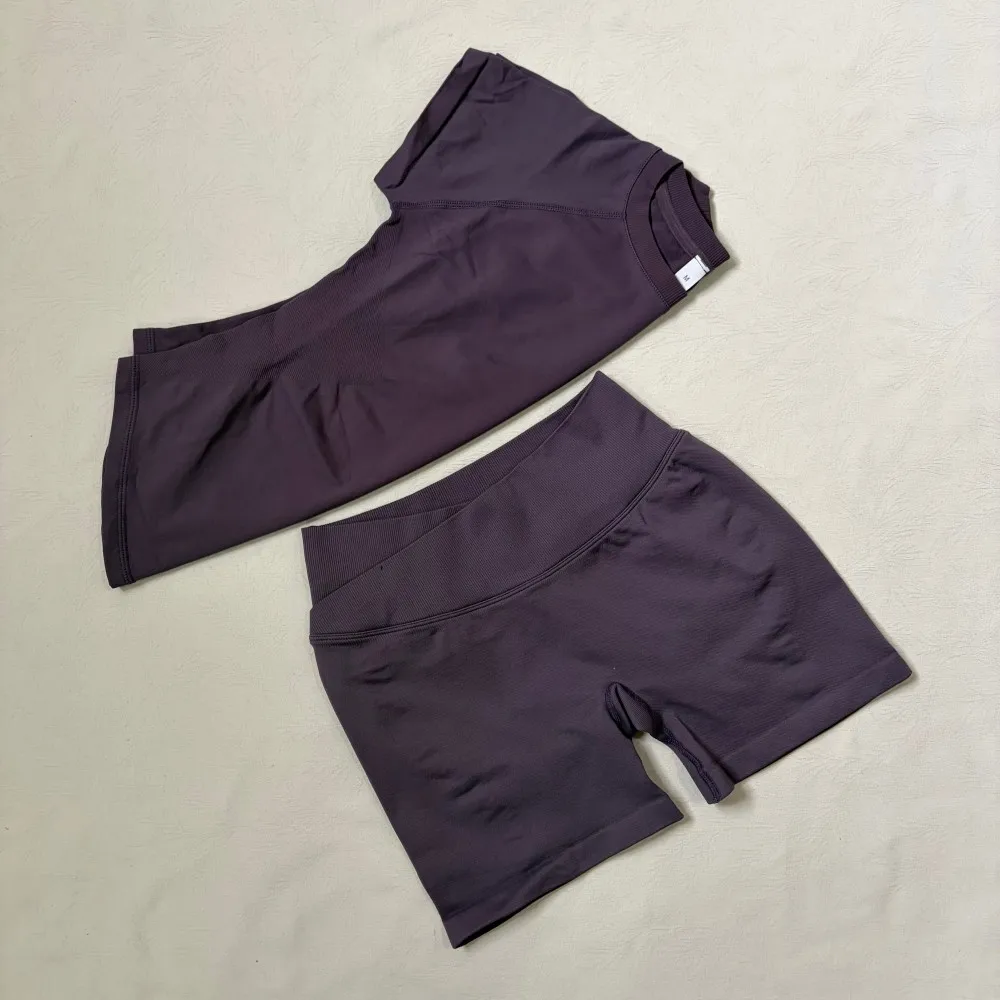 LOGO 2-Piece High Quality Yoga Suit Naked High Elastic Sports T-Shirt Hip Shaping Yoga Shorts Leggings Fitness Sportswear