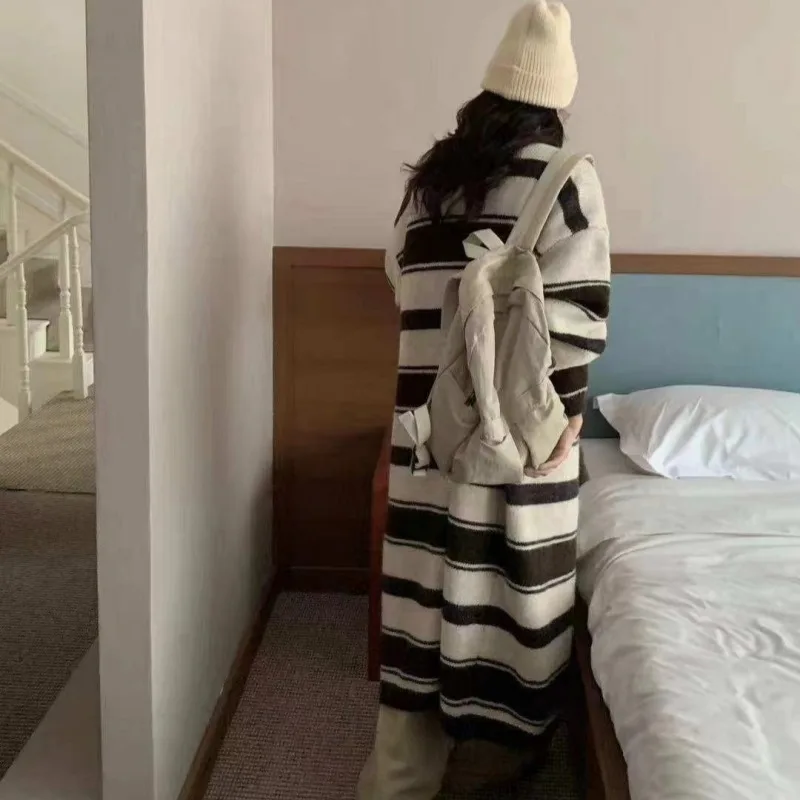 Gestrickter langer Mantel für Damen, 2025, Herbst und Winter, Vintage, gestreift, Lazy Sle, lockere Schlankheits-Oberbekleidung, Pullover, Top, Pendler-Sle