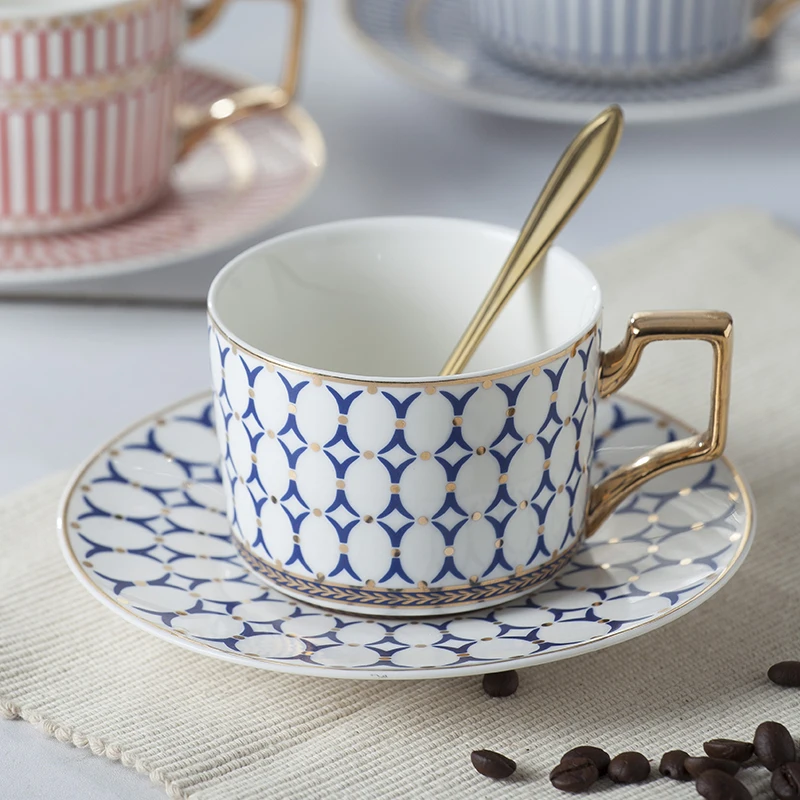 Nordic Style Luxury Coffee Cup Saucer Set Striped Ceramic Mug Porcelain Milk Tea Drink Cup Sets Kitchen Drinkware Creative Gift