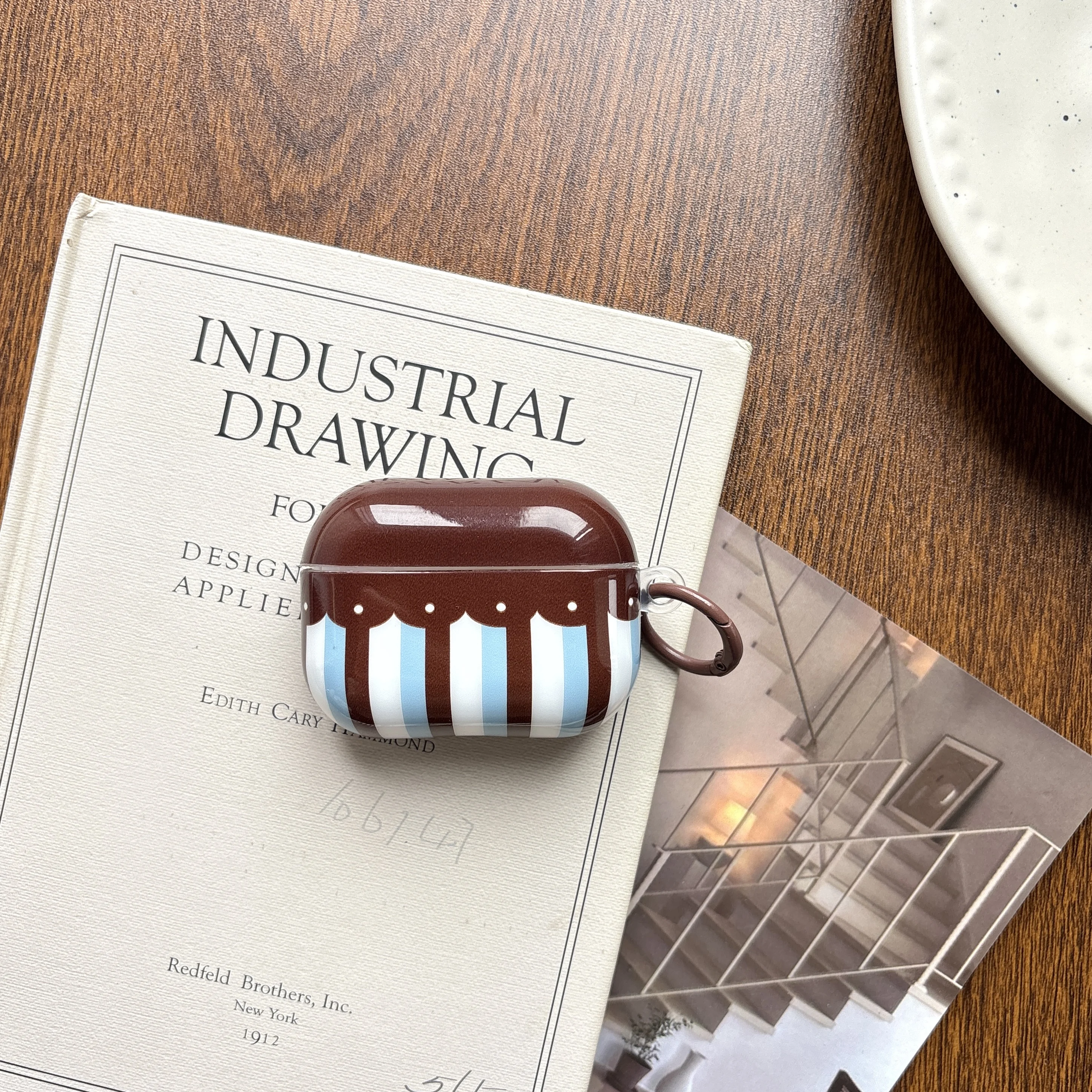 Étui AirPods Pro3 Pro2 1 2 3 4 Pro, motif de rideaux à pois rétro de couleur chocolat, étui de protection brillant pour écouteurs