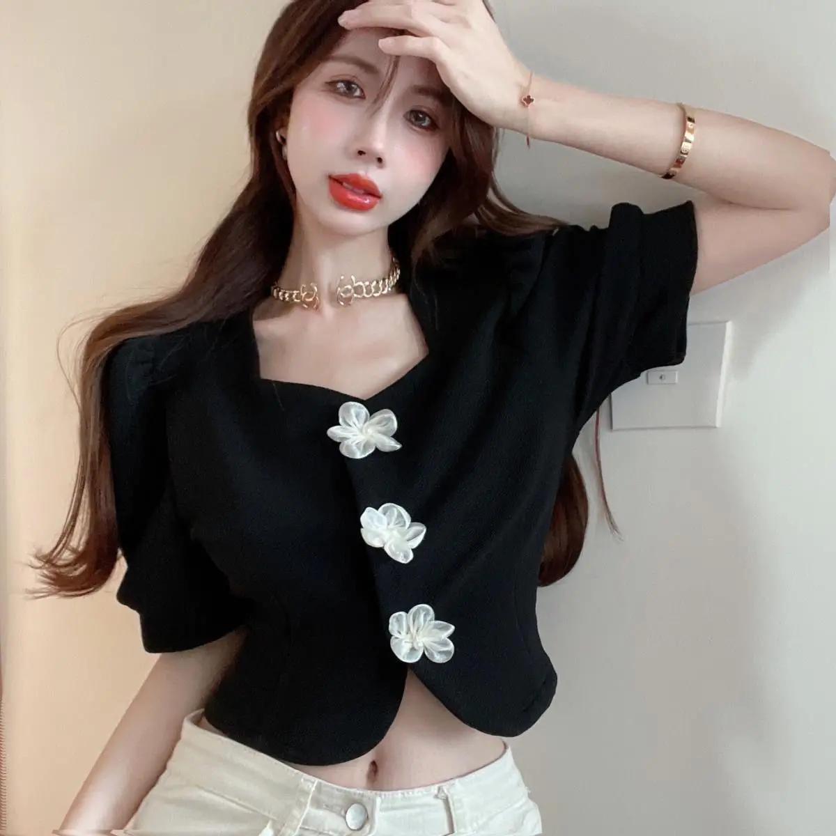 French Style Short-sleeve Shirts Women Vintage Elegant Office Lady Chic Sweet Slim Square Collar Crop Simple New Summer Popular